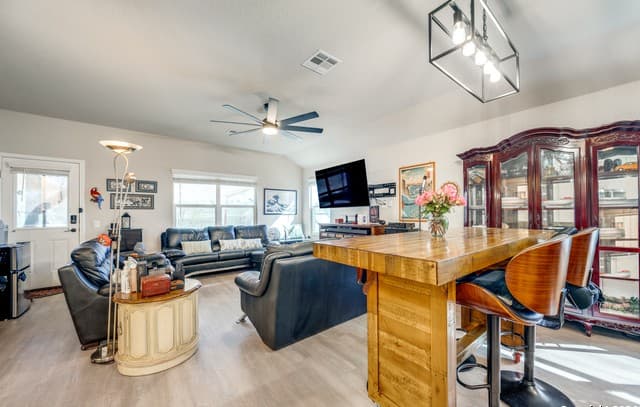 11934  Chipper Landing, San Antonio, TX 78221 — photo 5