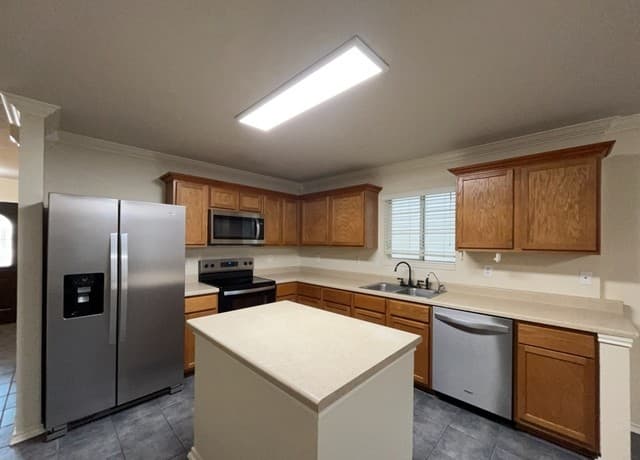 2611  Thunder Gulch, San Antonio, TX 78245 — photo 13