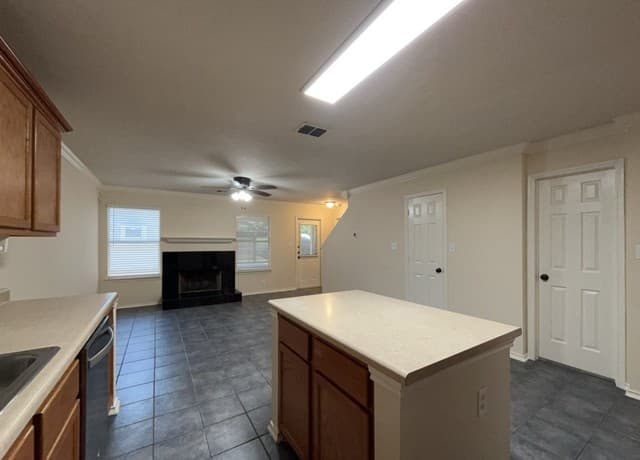 2611  Thunder Gulch, San Antonio, TX 78245 — photo 15
