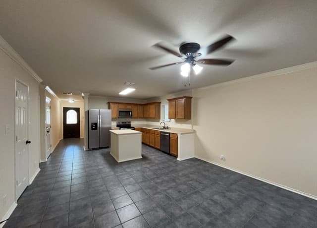 2611  Thunder Gulch, San Antonio, TX 78245 — photo 18
