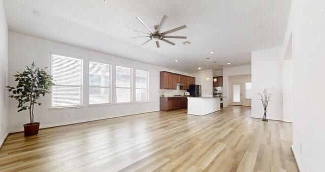 2427  Castello Way, San Antonio, TX 78259 — photo 4