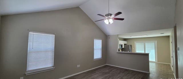 523  Clearfield Dr, New Braunfels, TX 78130 — photo 3