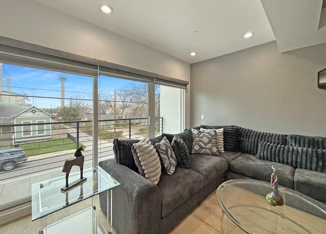 308 S Mesquite St Unit 4, San Antonio, TX 78203 — photo 12