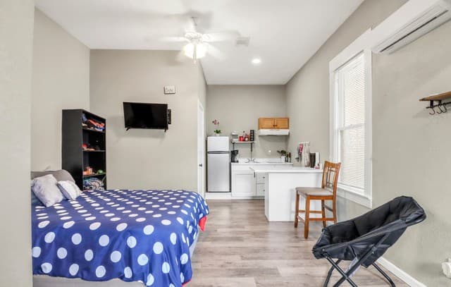 713  Lockhart, San Antonio, TX 78202 — photo 15