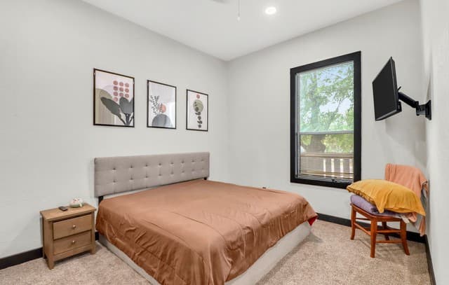 713  Lockhart, San Antonio, TX 78202 — photo 9