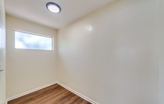 651 N San Augustine Ave, San Antonio, TX 78228 — photo 17