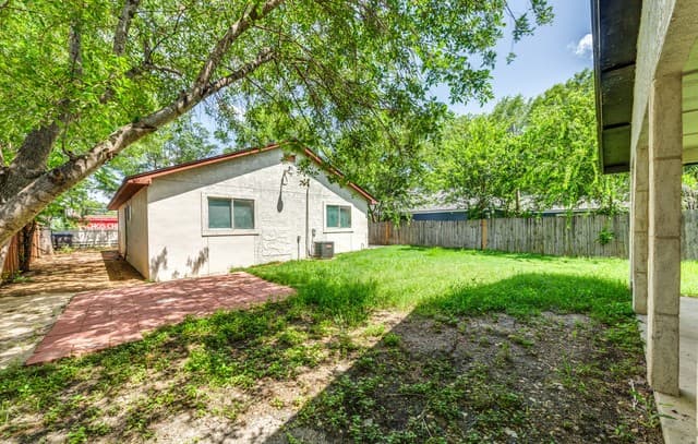 651 N San Augustine Ave, San Antonio, TX 78228 — photo 24