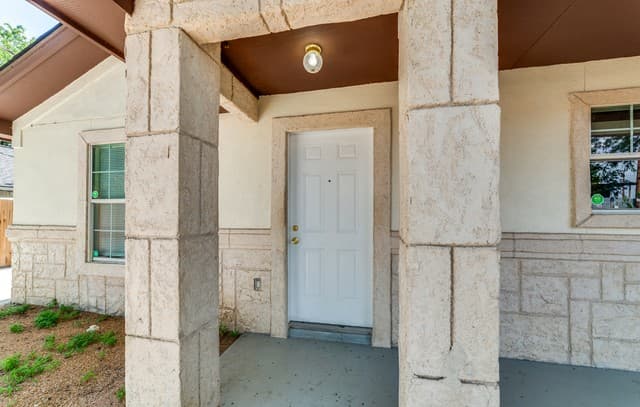 651 N San Augustine Ave, San Antonio, TX 78228 — photo 5