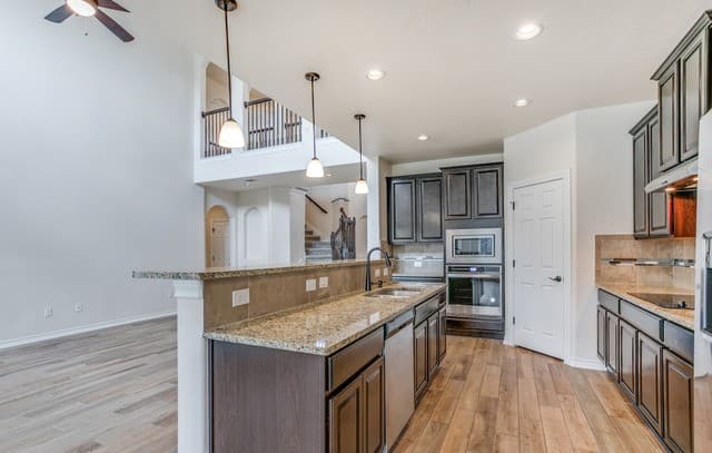6923  Comanche Cougar, San Antonio, TX 78233 — photo 8