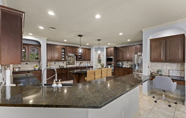139  Evans Oak Ln, San Antonio, TX 78260 — photo 18