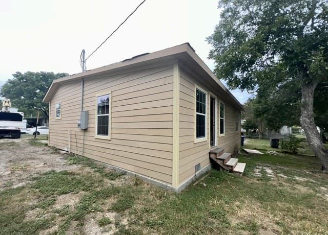 222  Golden Crown Dr, San Antonio, TX 78223 — photo 18