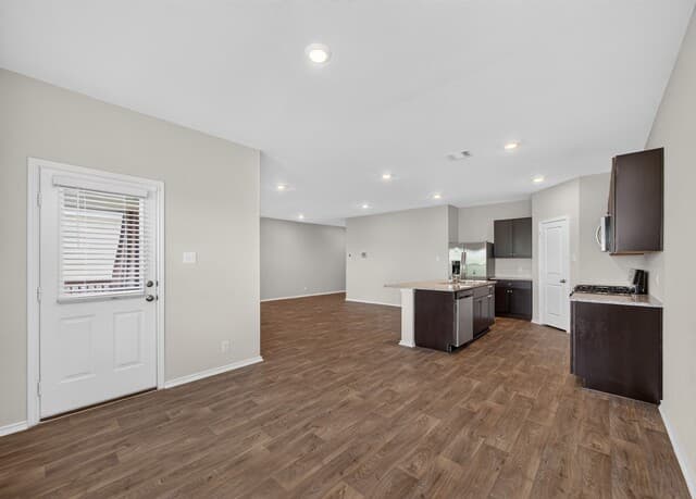6607  Embankment Rd, San Antonio, TX 78252 — photo 12