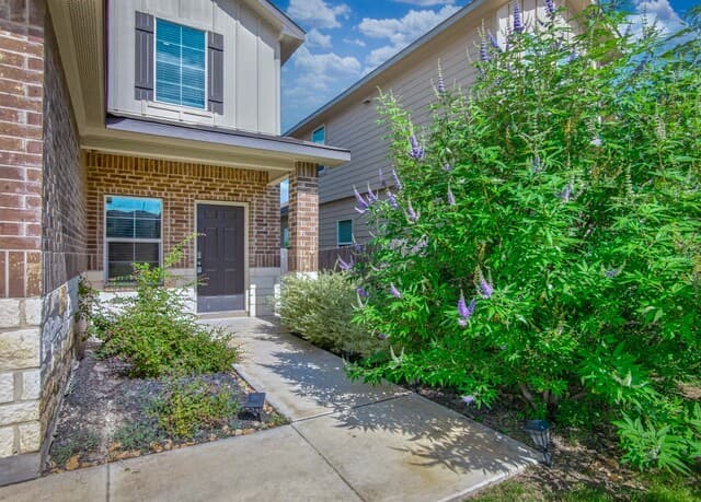 6607  Embankment Rd, San Antonio, TX 78252 — photo 2