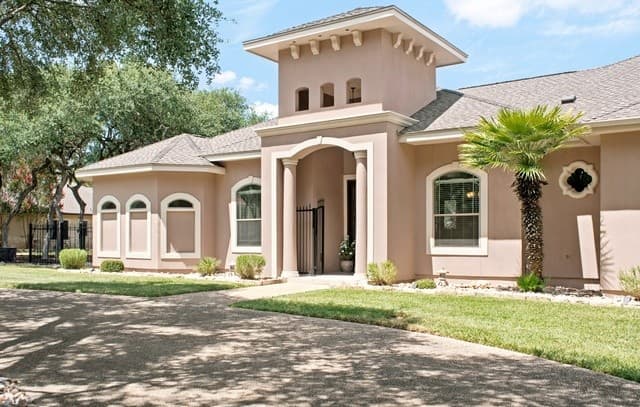 21942 Paseo Corto Dr, Garden Ridge, TX 78266