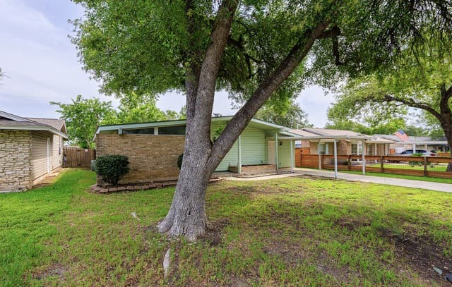 4402  Bright Sun St, San Antonio, TX 78217 — photo 3