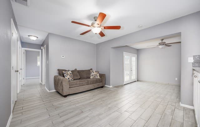 4402  Bright Sun St, San Antonio, TX 78217 — photo 9
