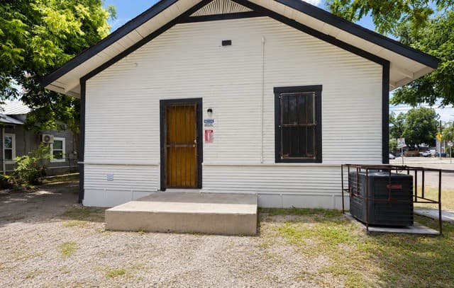 843  Culebra Rd, San Antonio, TX 78201 — photo 15