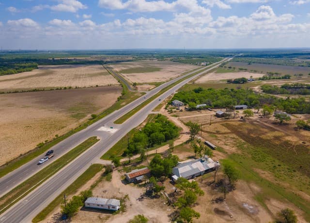 4984 S Loop 1604 E, Elmendorf, TX 78112 — photo 11