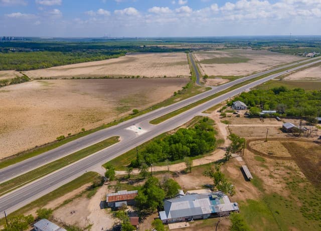 4984 S Loop 1604 E, Elmendorf, TX 78112 — photo 12