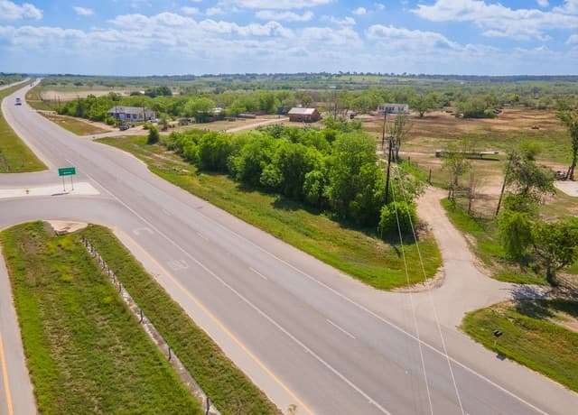 4984 S Loop 1604 E, Elmendorf, TX 78112 — photo 16