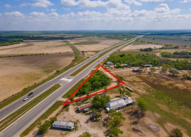 4984 S Loop 1604 E, Elmendorf, TX 78112 — photo 2