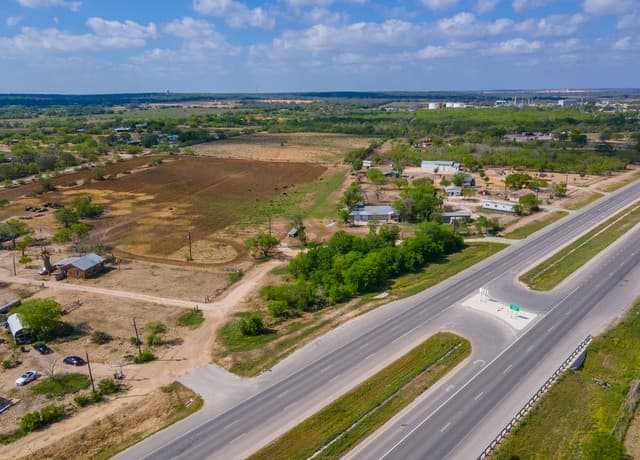 4984 S Loop 1604 E, Elmendorf, TX 78112 — photo 7