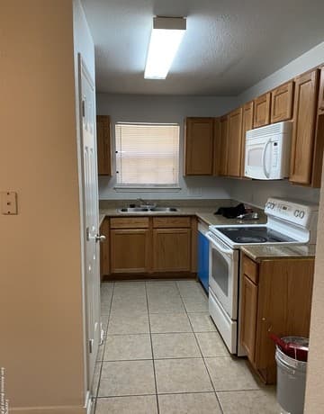13618  Woodstone Way, San Antonio, TX 78233 — photo 3