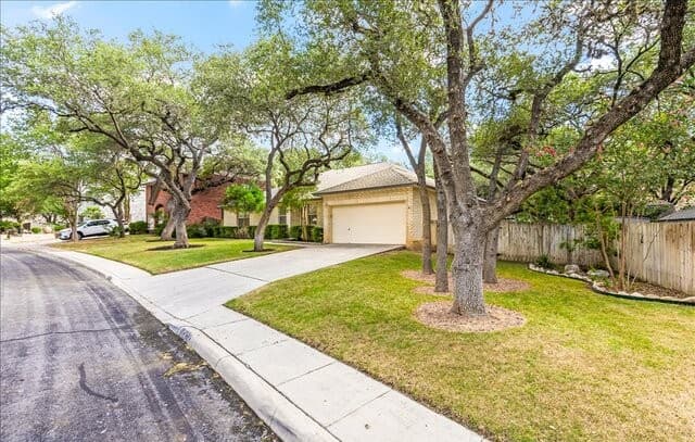16414  Encanto Pass, San Antonio, TX 78247 — photo 4