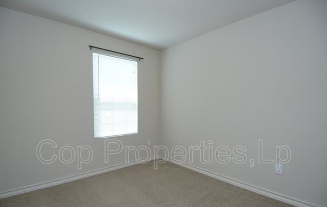 6622  Arancione Ave Unit 101, San Antonio, TX 78233 — photo 10