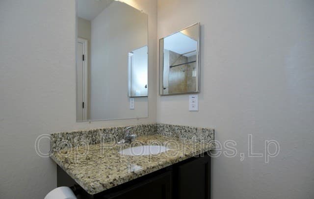 6622  Arancione Ave Unit 101, San Antonio, TX 78233 — photo 9