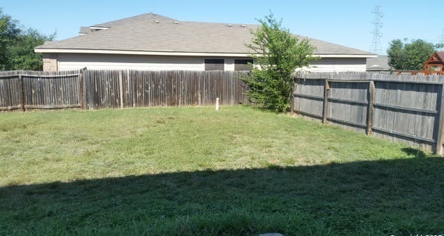 9846  Dawn Trail, San Antonio, TX 78254 — photo 17