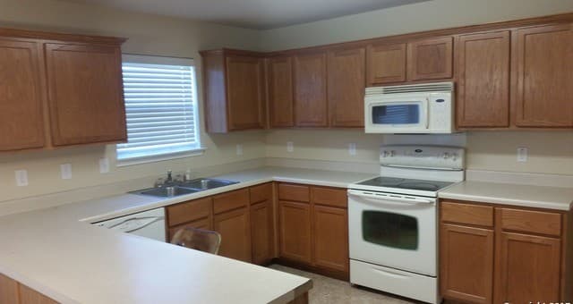 9846  Dawn Trail, San Antonio, TX 78254 — photo 7