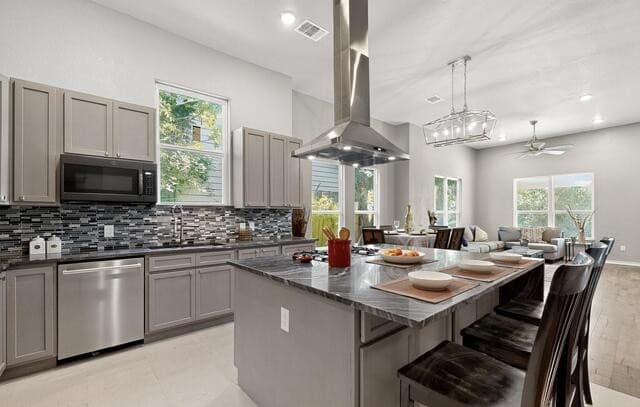 305  Spruce St, San Antonio, TX 78203 — photo 18