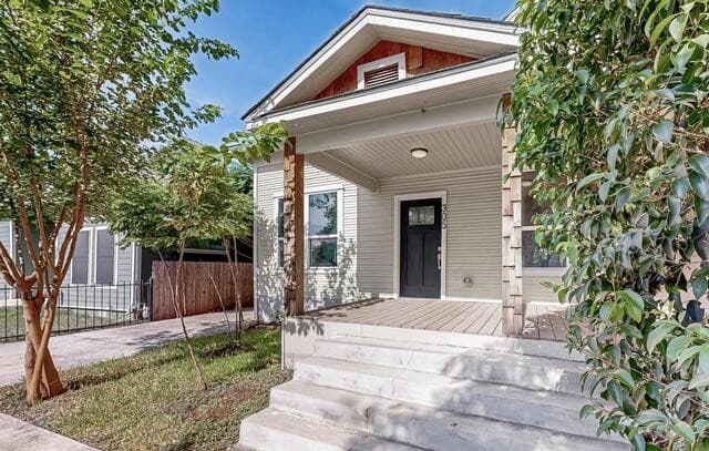 305  Spruce St, San Antonio, TX 78203 — photo 4
