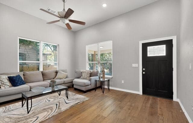 305  Spruce St, San Antonio, TX 78203 — photo 8