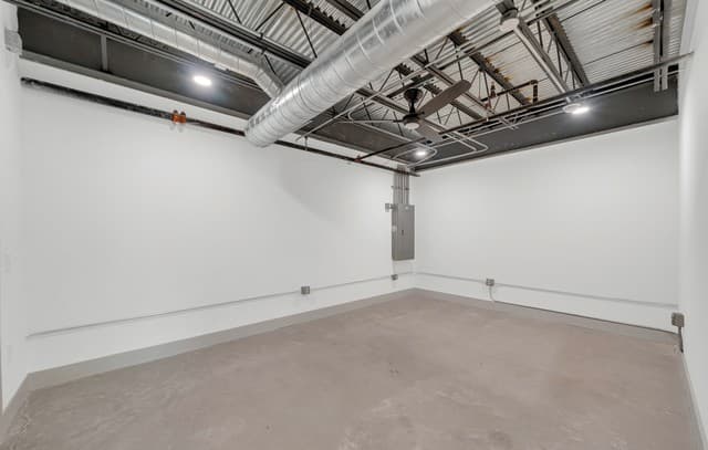 215  Coca Cola Pl Unit 303, San Antonio, TX 78219 — photo 4