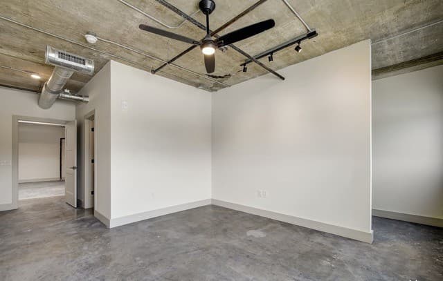 215  Coca Cola Pl Unit 308, San Antonio, TX 78219 — photo 25