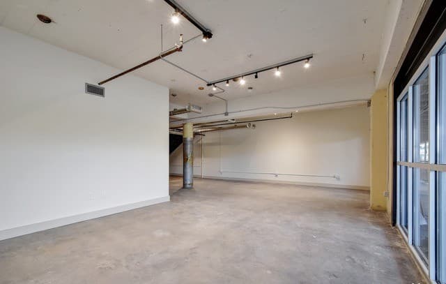215  Coca Cola Pl Unit 308, San Antonio, TX 78219 — photo 8