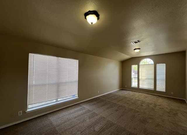 1231  Jordan Xing, San Antonio, TX 78221 — photo 11