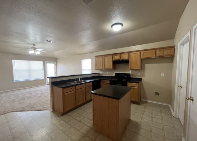 1231  Jordan Xing, San Antonio, TX 78221 — photo 14