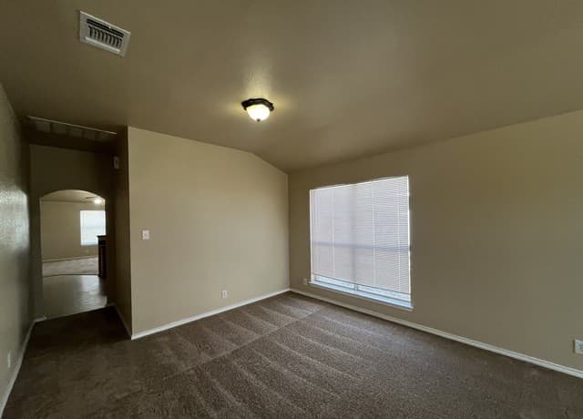 1231  Jordan Xing, San Antonio, TX 78221 — photo 9