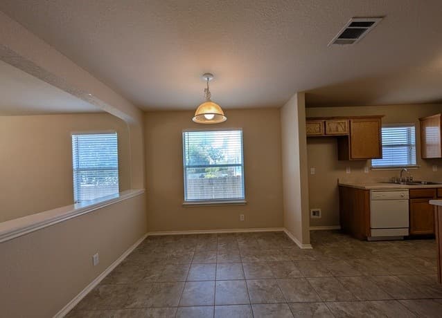 249  Val Verde Dr, New Braunfels, TX 78130 — photo 11