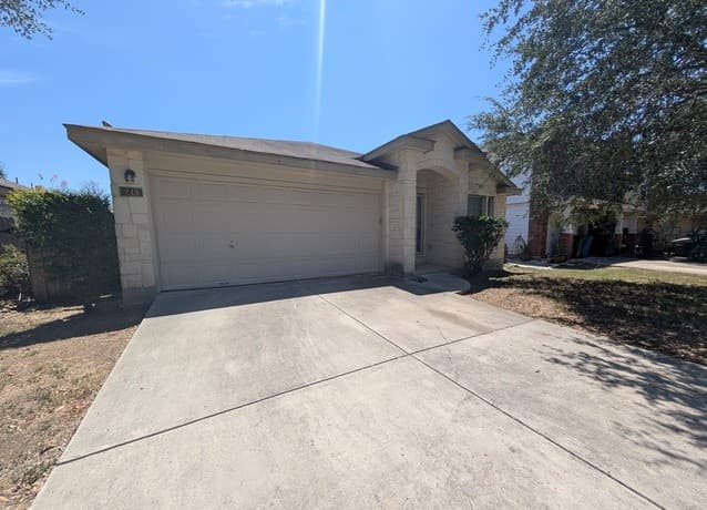 249  Val Verde Dr, New Braunfels, TX 78130 — photo 2