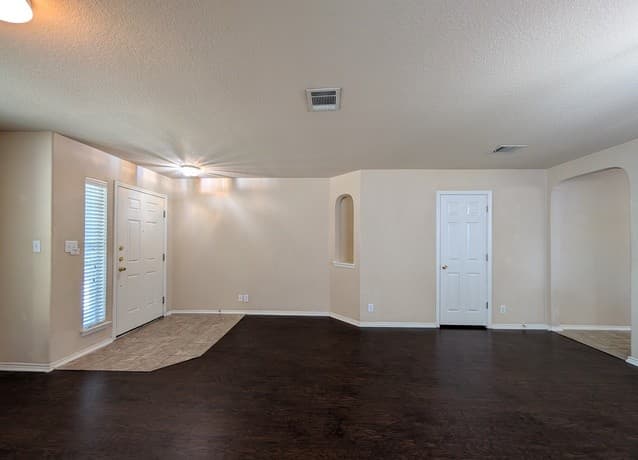 249  Val Verde Dr, New Braunfels, TX 78130 — photo 3