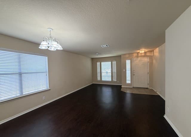 249  Val Verde Dr, New Braunfels, TX 78130 — photo 6