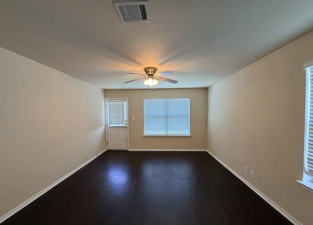 249  Val Verde Dr, New Braunfels, TX 78130 — photo 7