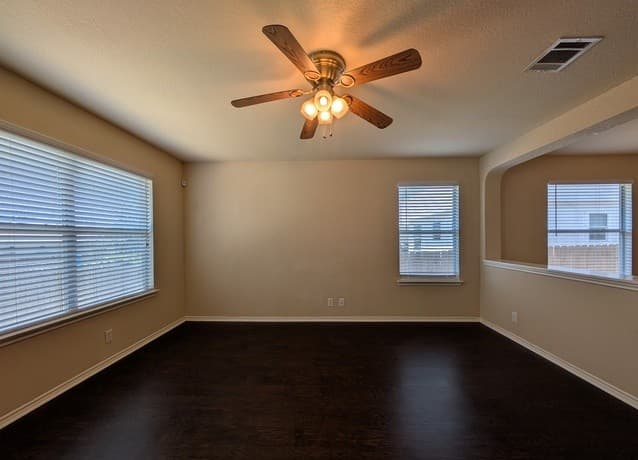 249  Val Verde Dr, New Braunfels, TX 78130 — photo 9