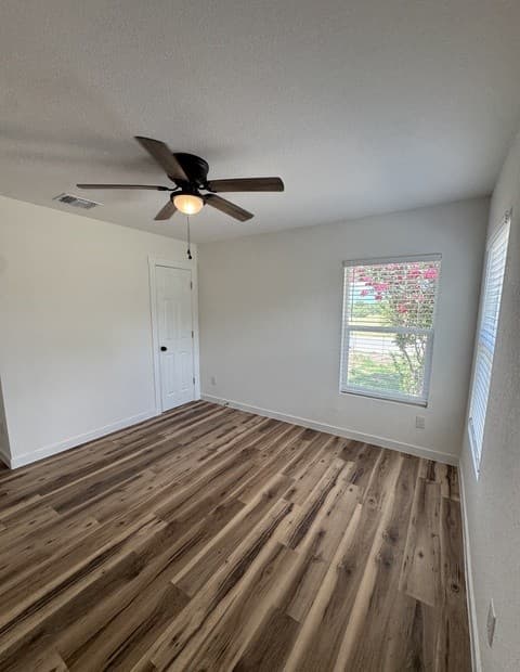 925  Coleman St, Poteet, TX 78065 — photo 10