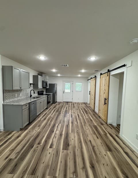 925  Coleman St, Poteet, TX 78065 — photo 5