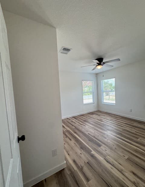 925  Coleman St, Poteet, TX 78065 — photo 9